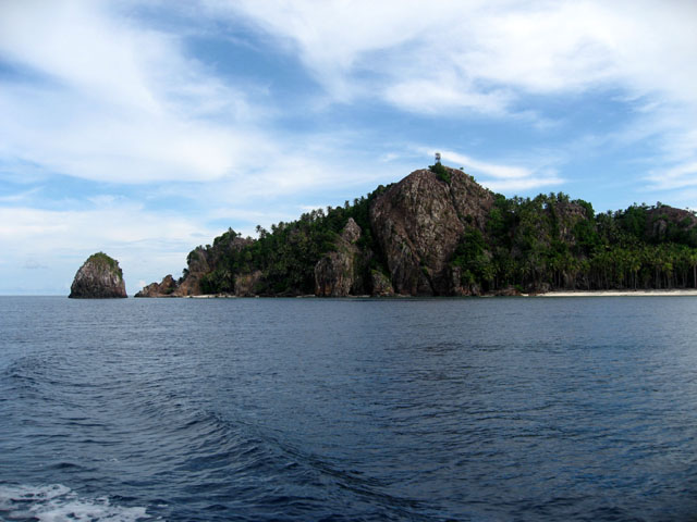 Tokong Kemundi, Pulau Badas,Indonesia