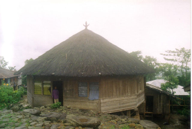 Rumah adat, Ruteng, Central Flores, Nusa Tenggara